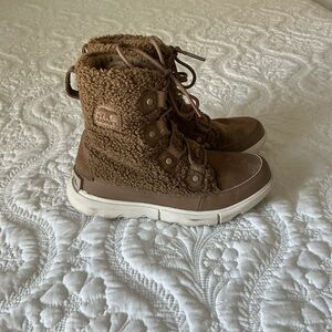 Sorel Tan Fleece Lace-Up Boots